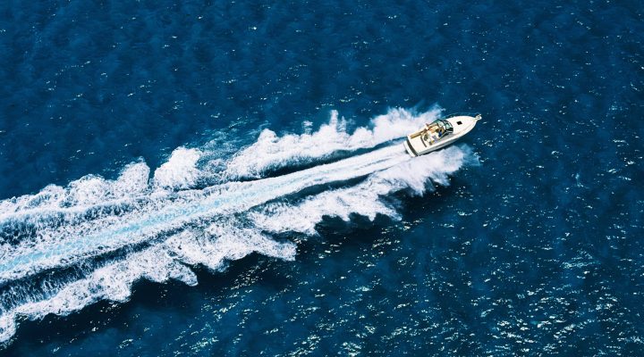 Boating in Alberta boat license